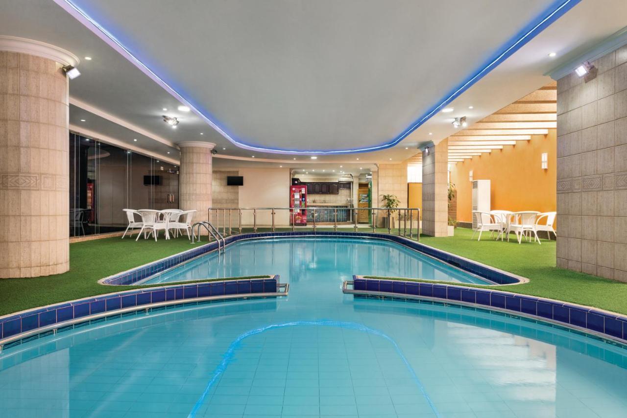 Howard Johnson Dammam Hotel Eksteriør billede