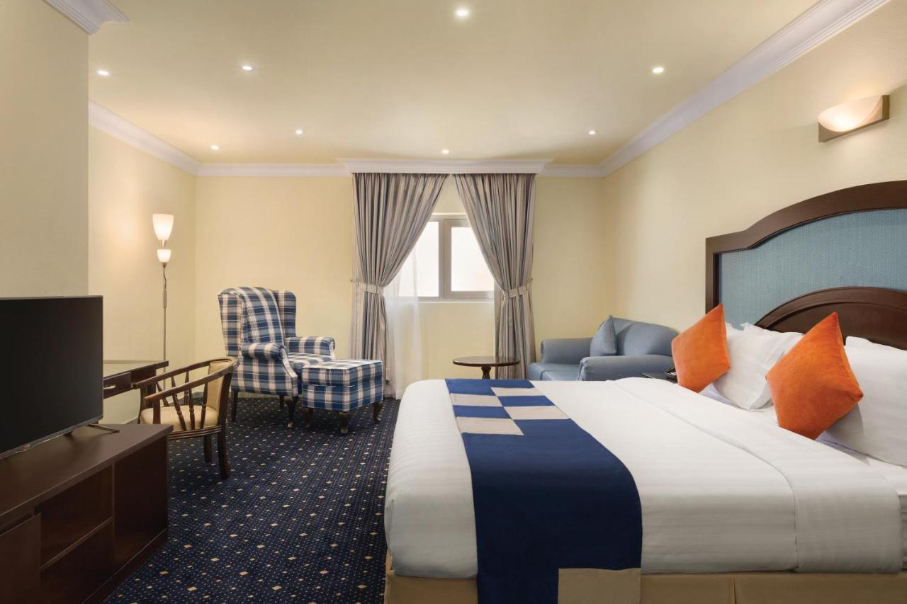 Howard Johnson Dammam Hotel Eksteriør billede