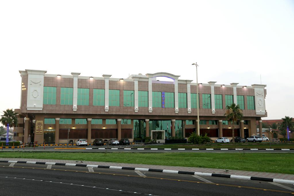 Howard Johnson Dammam Hotel Eksteriør billede