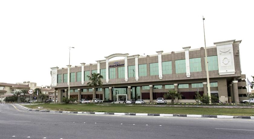 Howard Johnson Dammam Hotel Eksteriør billede